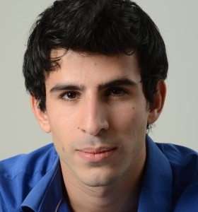 גל צחייק